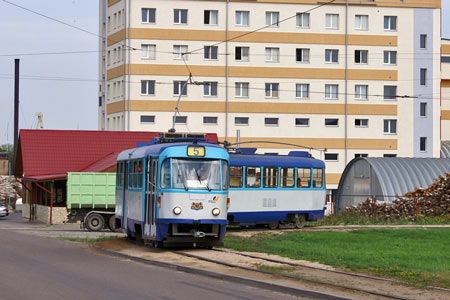 Riga Trams - Photo: © Ian Boyle, August 13th 2007 - Simplon Postcards - www.simplonpc.co.uk