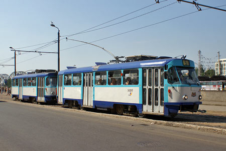 Riga Trams - Photo: © Ian Boyle, August 13th 2007 - Simplon Postcards - www.simplonpc.co.uk