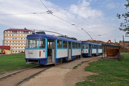 Riga Trams - Photo: © Ian Boyle, August 13th 2007 - Simplon Postcards - www.simplonpc.co.uk