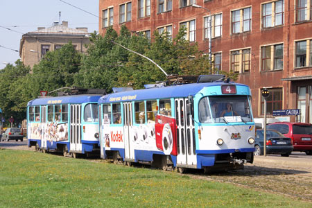 Riga Trams - Photo: © Ian Boyle, August 13th 2007 - Simplon Postcards - www.simplonpc.co.uk