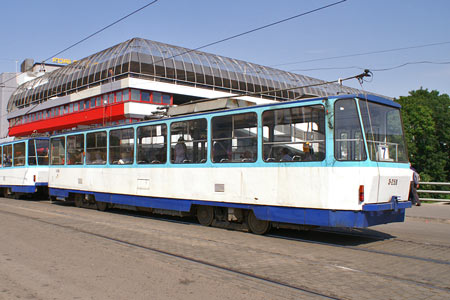 Riga Trams - Photo: © Ian Boyle, August 13th 2007 - Simplon Postcards - www.simplonpc.co.uk