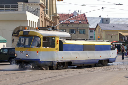 Riga Trams - Photo: © Ian Boyle, August 13th 2007 - Simplon Postcards - www.simplonpc.co.uk