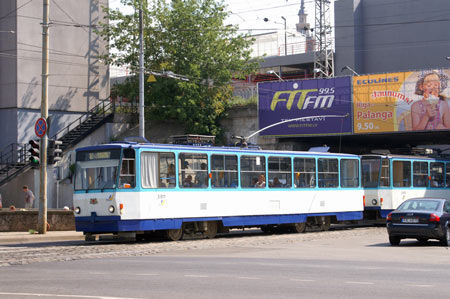 Riga Trams - Photo: © Ian Boyle, August 13th 2007 - Simplon Postcards - www.simplonpc.co.uk