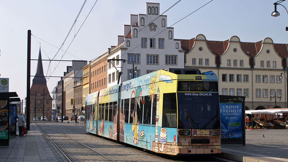 ROSTOCK TRAMS - Photo: ©2007 Jan Boyle - www.simplompc.co.uk - Simplon Postcards