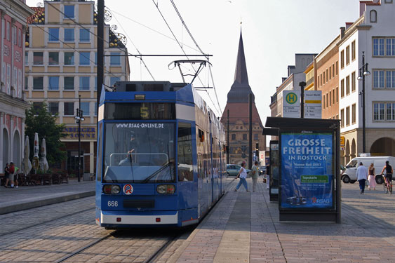 ROSTOCK TRAMS - Photo: ©2007 Jan Boyle - www.simplompc.co.uk - Simplon Postcards