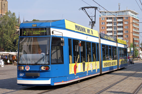 ROSTOCK TRAMS - Photo: ©2007 Jan Boyle - www.simplompc.co.uk - Simplon Postcards