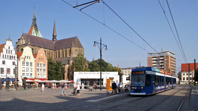 ROSTOCK TRAMS - Photo: ©2007 Jan Boyle - www.simplompc.co.uk - Simplon Postcards