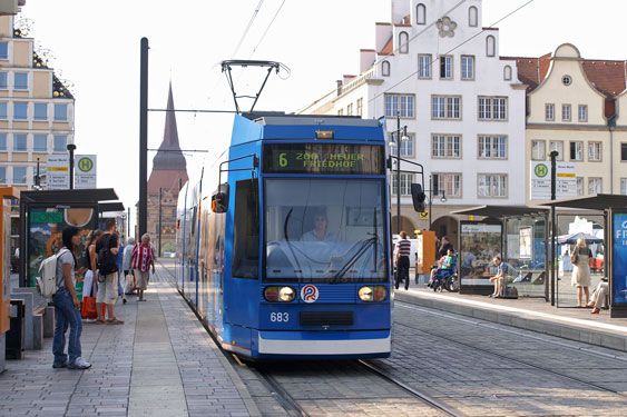 ROSTOCK TRAMS - Photo: ©2007 Jan Boyle - www.simplompc.co.uk - Simplon Postcards