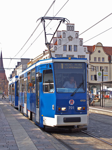 ROSTOCK TRAMS - Photo: ©2007 Jan Boyle - www.simplompc.co.uk - Simplon Postcards