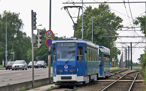 ROSTOCK TRAMS - Photo: ©2007 Jan Boyle - www.simplompc.co.uk - Simplon Postcards