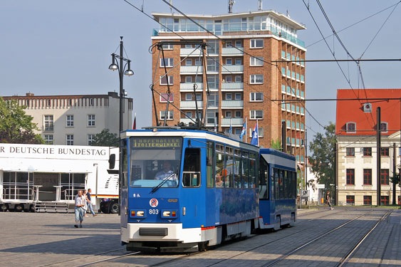 ROSTOCK TRAMS - Photo: ©2007 Jan Boyle - www.simplompc.co.uk - Simplon Postcards