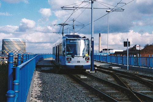 SHEFFIELD SUPERTRAM - Photo: ©1996 Ian Boyle - www.simplompc.co.uk - Simplon Postcards