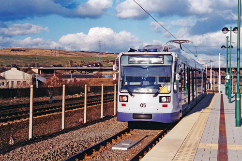 SHEFFIELD SUPERTRAM - Photo: ©1996 Ian Boyle - www.simplompc.co.uk - Simplon Postcards