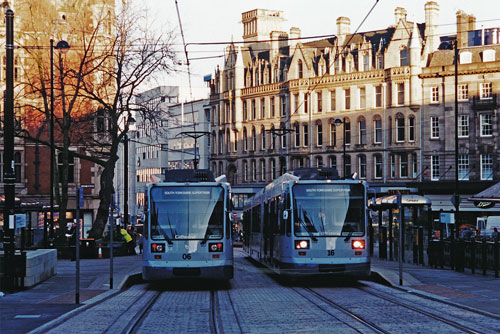 SHEFFIELD SUPERTRAM - Photo: ©1996 Ian Boyle - www.simplompc.co.uk - Simplon Postcards