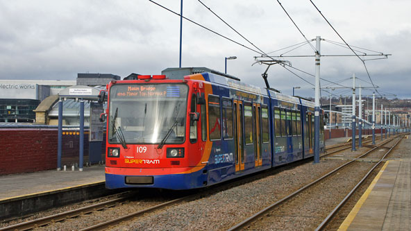 SHEFFIELD SUPERTRAM - Photo: ©2012 Ian Boyle - www.simplompc.co.uk - Simplon Postcards