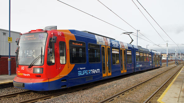 SHEFFIELD SUPERTRAM - Photo: ©2012 Ian Boyle - www.simplompc.co.uk - Simplon Postcards