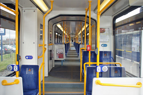 SHEFFIELD SUPERTRAM - Photo: ©2012 Ian Boyle - www.simplompc.co.uk - Simplon Postcards