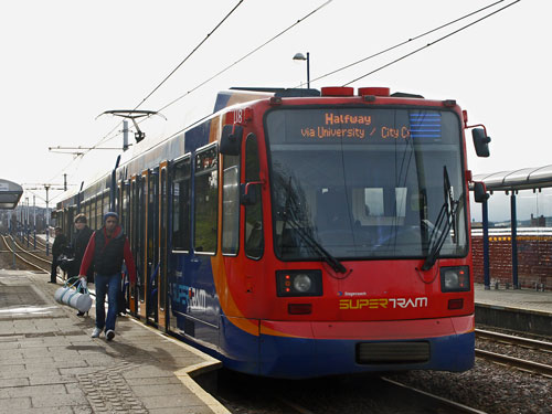 SHEFFIELD SUPERTRAM - Photo: ©2012 Ian Boyle - www.simplompc.co.uk - Simplon Postcards