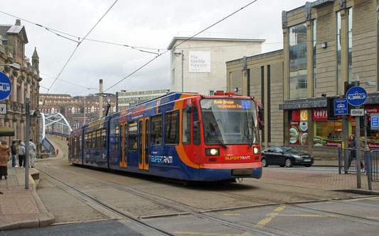 SHEFFIELD SUPERTRAM - Photo: ©2012 Ian Boyle - www.simplompc.co.uk - Simplon Postcards