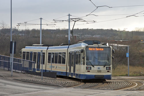 SHEFFIELD SUPERTRAM - Photo: ©2012 Ian Boyle - www.simplompc.co.uk - Simplon Postcards