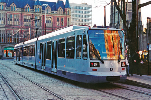 SHEFFIELD SUPERTRAM - Photo: ©1996 Ian Boyle - www.simplompc.co.uk - Simplon Postcards