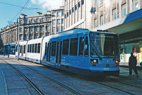 SHEFFIELD SUPERTRAM - Photo: ©1996 Ian Boyle - www.simplompc.co.uk - Simplon Postcards