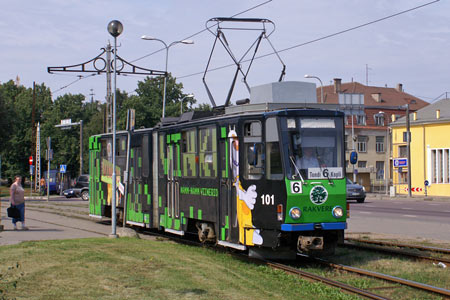 Tallinn Tatra KT4 tram - www.simplonpc.co.uk - Photo: © Ian Boyle, August 8th 2007