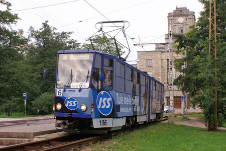 Tallinn Tatra KT4 tram - www.simplonpc.co.uk - Photo: © Ian Boyle, August 8th 2007