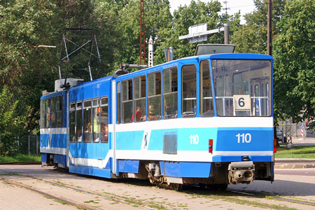 Tallinn Tatra KT4 tram - www.simplonpc.co.uk - Photo: © Ian Boyle, August 8th 2007