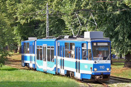 Tallinn Tatra KT4 tram - www.simplonpc.co.uk - Photo: © Ian Boyle, August 8th 2007