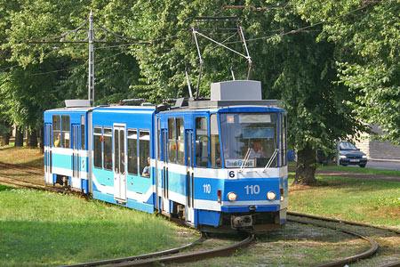 Tallinn Tatra KT4 tram - www.simplonpc.co.uk - Photo: © Ian Boyle, August 8th 2007