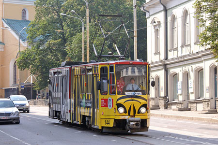 Tallinn Tatra KT4 tram - www.simplonpc.co.uk - Photo: © Ian Boyle, August 8th 2007