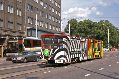 Tallinn Tatra KT4 tram - www.simplonpc.co.uk - Photo: © Ian Boyle, August 8th 2007