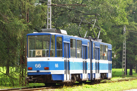 Tallinn Tatra KT4 tram - www.simplonpc.co.uk - Photo: © Ian Boyle, August 8th 2007