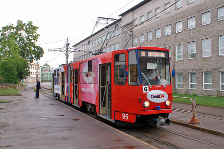 Tallinn Tatra KT4 tram - www.simplonpc.co.uk - Photo: © Ian Boyle, August 8th 2007