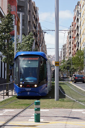 metrotenerife - Photo: © Ian Boyle, 30th March 2011 - www.simplonpc.co.uk