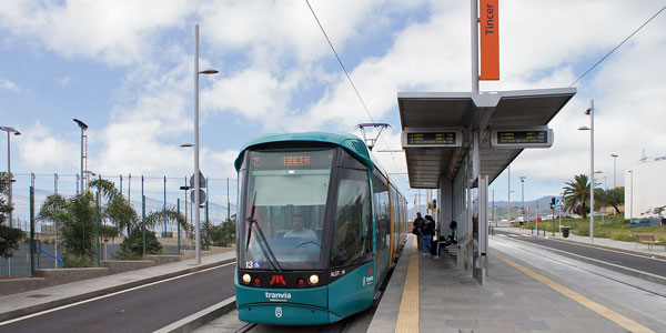 metrotenerife - Photo: © Ian Boyle, 30th March 2011 - www.simplonpc.co.uk