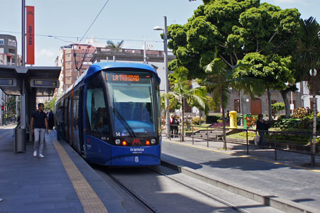 metrotenerife - Photo: © Ian Boyle, 30th March 2011 - www.simplonpc.co.uk