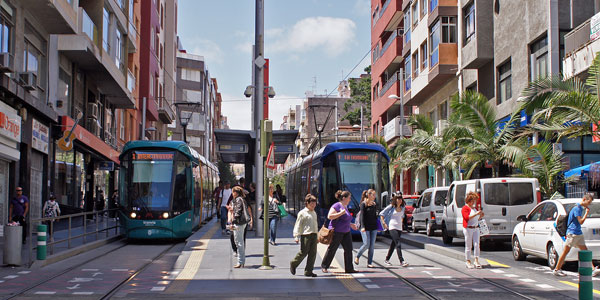 metrotenerife - Photo: © Ian Boyle, 30th March 2011 - www.simplonpc.co.uk