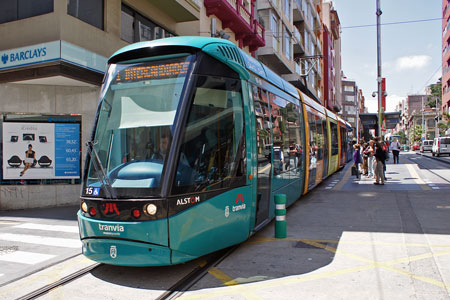 metrotenerife - Photo: © Ian Boyle, 30th March 2011 - www.simplonpc.co.uk