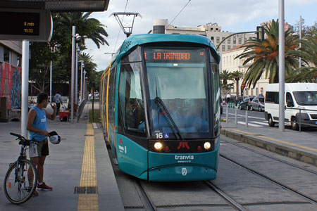 metrotenerife - Photo: © Ian Boyle, 30th March 2011 - www.simplonpc.co.uk