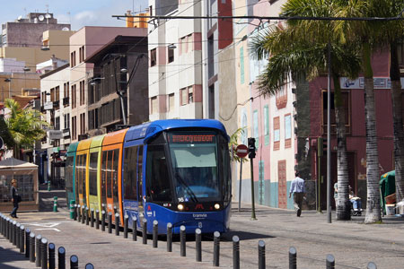 metrotenerife - Photo: © Ian Boyle, 30th March 2011 - www.simplonpc.co.uk