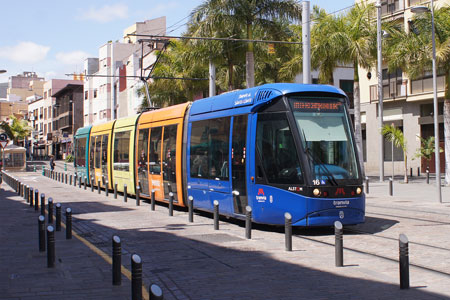 metrotenerife - Photo: © Ian Boyle, 30th March 2011 - www.simplonpc.co.uk