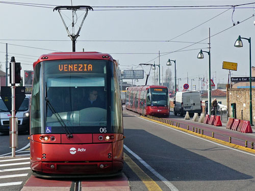 Venice Trams - Tranvia de Mestre - www.simplonpc.co.uk