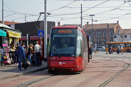 Venice Trams - Tranvia de Mestre - www.simplonpc.co.uk