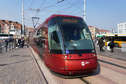 Venice Trams - Tranvia de Mestre - www.simplonpc.co.uk