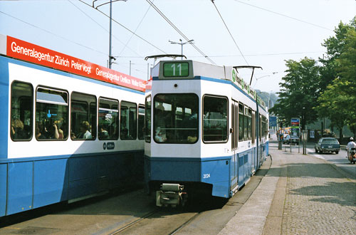 Zurich Tram 2000 - www.simplonpc.co.uk - Photo: ©1984 Ian Boyle