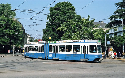 Zurich Tram 2000 - www.simplonpc.co.uk - Photo: ©1984 Ian Boyle