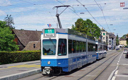 Zurich Tram 2000 - www.simplonpc.co.uk - Photo: ©2017 Ian Boyle