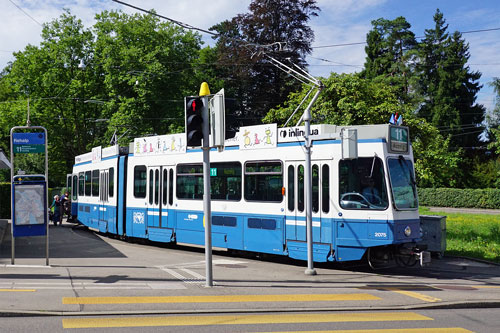 Zurich Tram 2000 - www.simplonpc.co.uk - Photo: ©2017 Ian Boyle